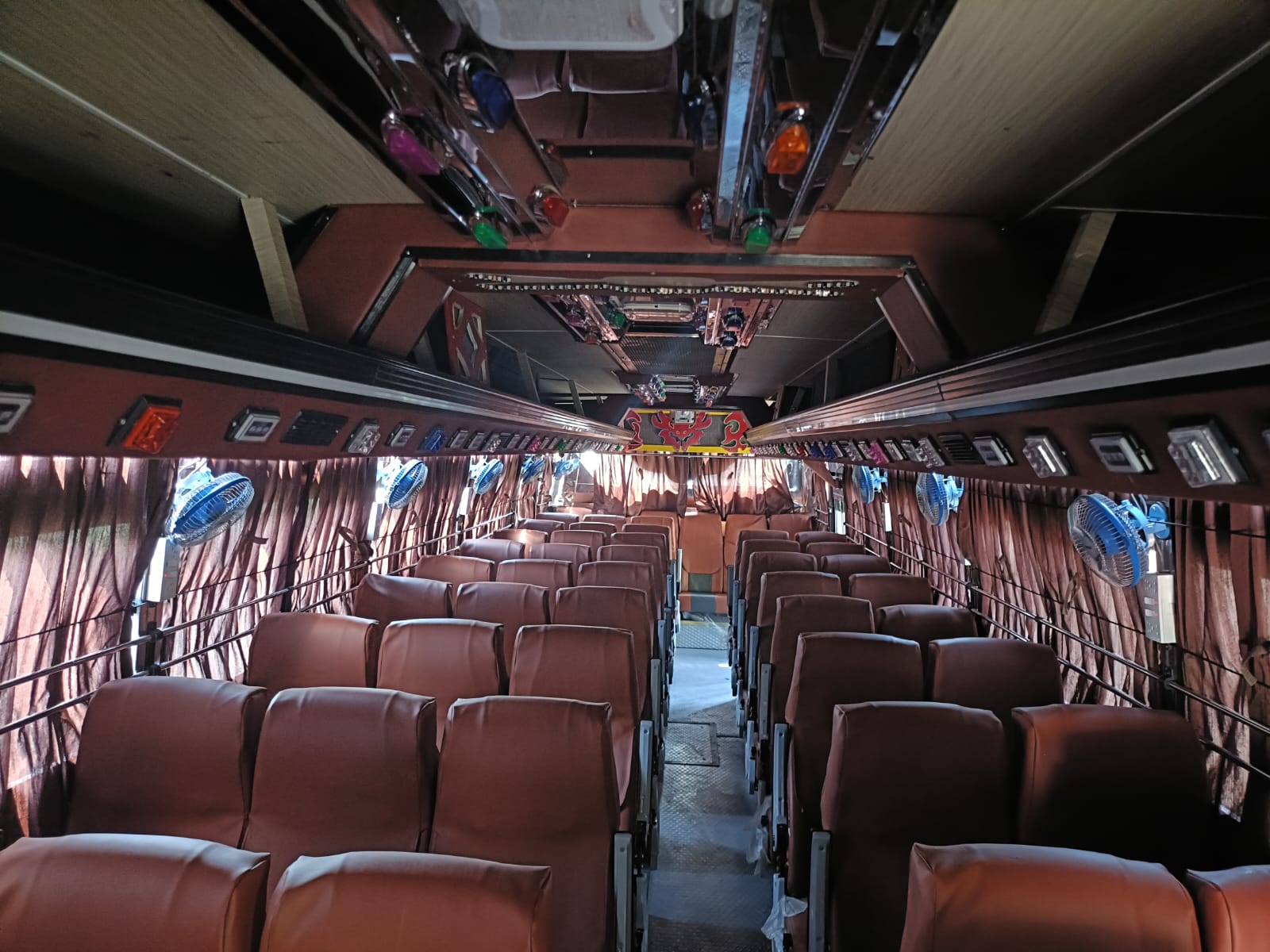 VM TRAVELS Gallery Image